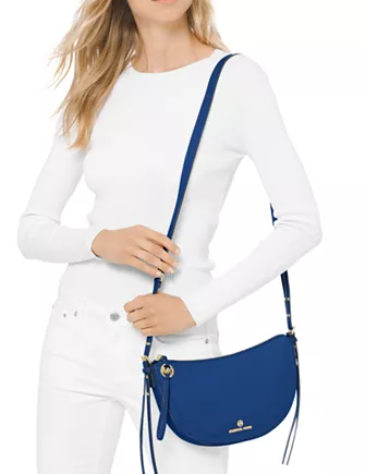 Michael Kors CAMDEN SMALL MESSENGER BAG – Trend4friends