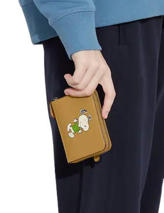 Coach Coach X Peanuts Small Zip Around Wallet With Snoopy Walk Motif
